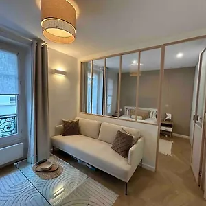 apt-cocooning-cosy-in-center-17.fr-paris.fr/